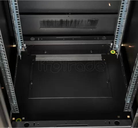 Photo de Baie Serveur Pro 19" 32U - 600x600mm avec porte vitrée (Noir)