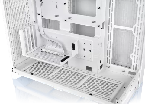 Photo de Boitier Moyen Tour E-ATX Thermaltake CTE E600 MX avec panneaux vitrés (Blanc)