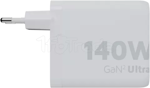 Photo de Chargeur secteur Xtorm Gan2 Ultra  1x port USB-A + 3x ports USB-C 140W (Blanc)