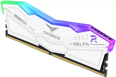 Photo de Kit Barrettes mémoire 32Go (2x16Go) DIMM DDR5 Team Group T-Force Delta RGB 6000Mhz (Blanc)